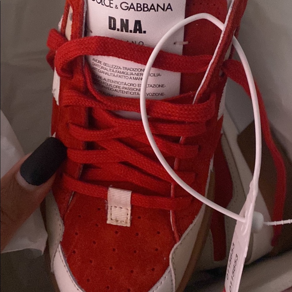Dolce and Gabbana Sneakers Sz 35 US 3.5 kids